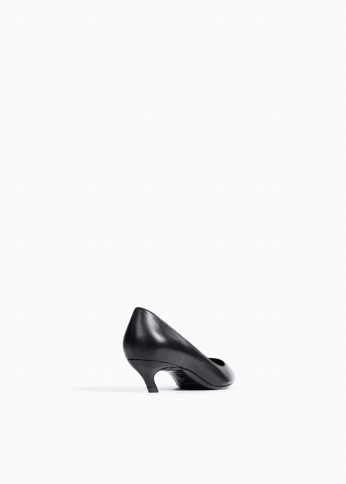 The Nerrine in black