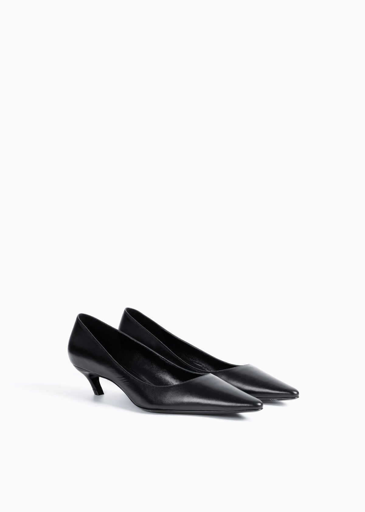 The Nerrine in black