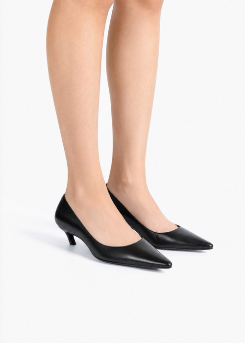 The Nerrine in black